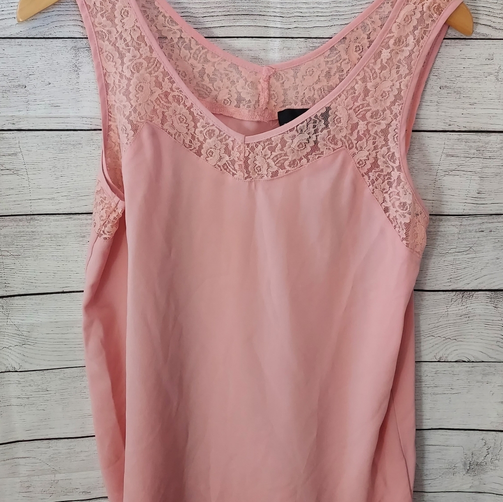 Attention ladies top